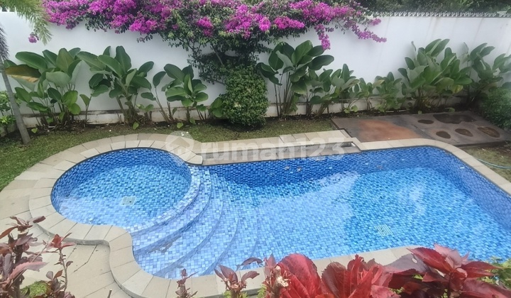 Premium Villa House with American Classic Design and Private Pool in Setiabudi, Setiabudhi, North Bandung for Sale