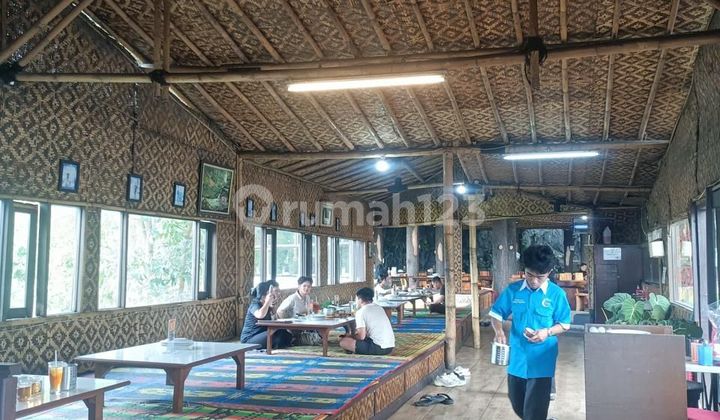 Quick Sale Restaurant Strategic Location Spacious Parking Affordable Price Near Lembang Bandung Tourist Area