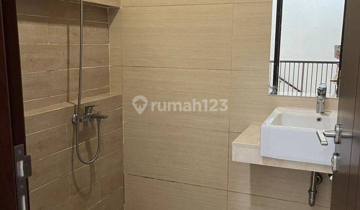 Disewakan Rumah di Eminent Cluster Prestigia BSD  2