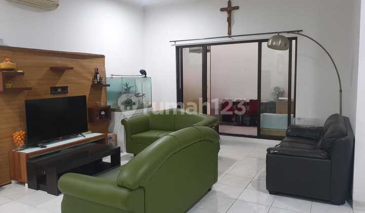 For Sale Land Area 135m2 House in Gading Serpong 2