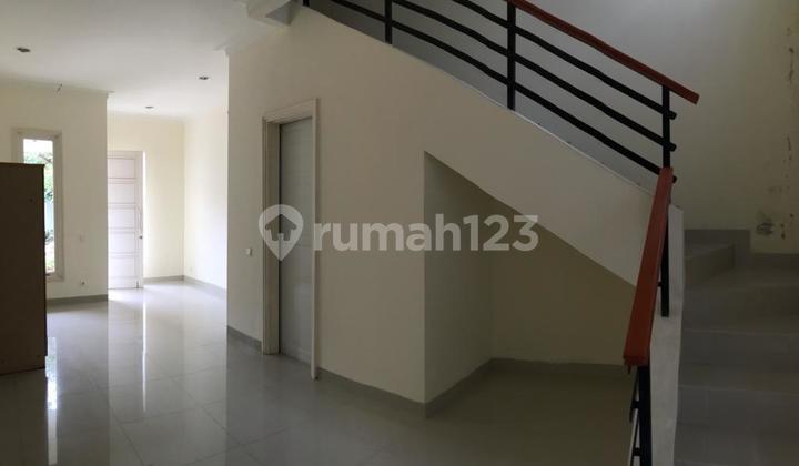 For Rent: House in Turquoise Pondok Hijau Golf 2