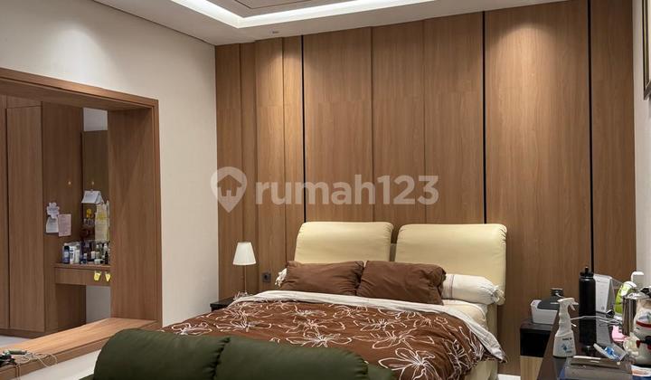 Furnished House for Sale, Ready to Move In with Just a Suitcase at Palma Alam Sutera 2