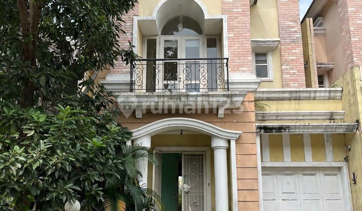 For Sale House in Alexandrite Cluster Gading Serpong