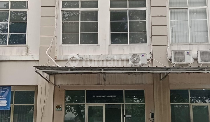 Dijual Ruko 3 Lantai Greatwall – lokasi premium depan LaVela Dijual Ruko 3 Lantai Greatwall – lokasi premium depan LaVela