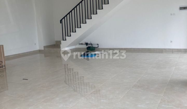 Ready-to-Operate Twin Shophouse, 3 Floors in West Village BSD City 2