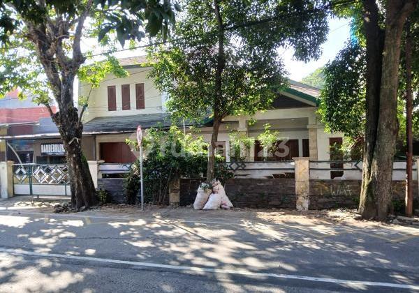 Dijual Rumah Strategis Pinggir Jalan Kliningan Bandung