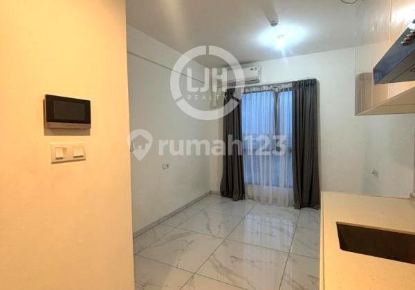 Ready-to-Occupy Apartment at Sky House Alam Sutera 2