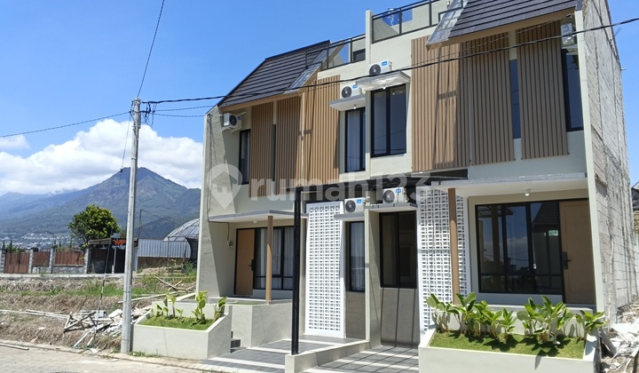 Batu Villa Strategic Location Fully Furnished 2
