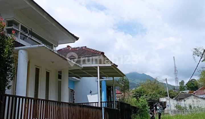 Villa Batul Strategic Location Near Tourist Attractions Villa Batul Strategic Location Near Tourist Attractions