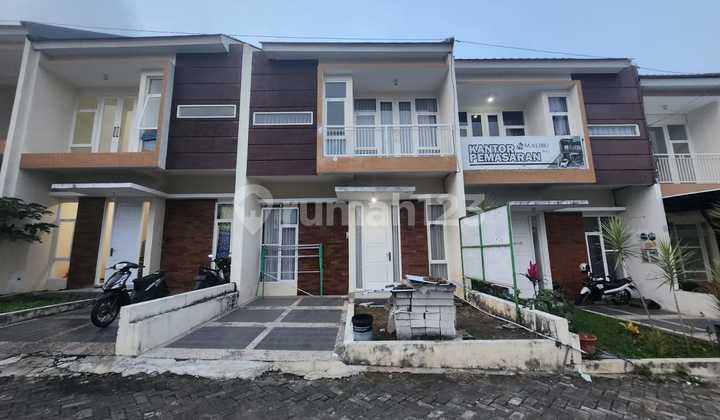 Batu Junrejo Villa Ready to Occupy Batu Junrejo Villa Ready to Occupy