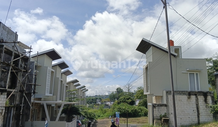 Villa Lokasi Strategis 800 Jutaan Full Furnish