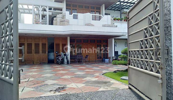 Rumah Mewah Tengah Kota Kualitas Premium Siap Huni Strategis Dekat Tunjungan Plaza Dan Pusat Bisnis Basuki Rahmat Surabaya 2
