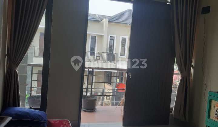 Rumah Dalem Komplek One Gate System di Ciawitali Cimahi Utara Rumah Dalem Komplek One Gate System di Ciawitali Cimahi Utara