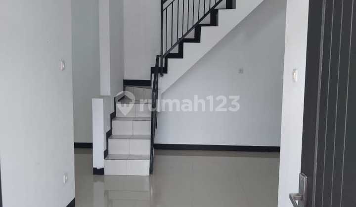 New Ready-to-Live House For Quick Sale In Cipageran Asri, North Cimahi 2