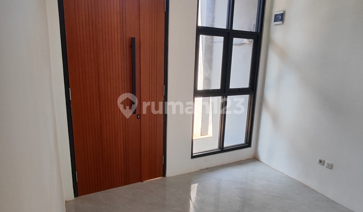 Fully Renovated Beautiful & Cool House in Sariwangi, West Bandung 2