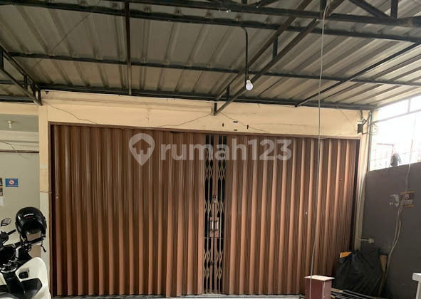 3-Story Shophouse in Strategic Area Fronting Tangcity Mall Tangerang 3-Story Shophouse in Strategic Area Fronting Tangcity Mall Tangerang