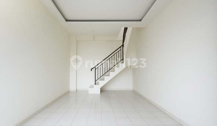 Opportunity to Own a 2-Story Shop House at an Affordable Price in a Strategic Location, Bintaro, South Tangerang