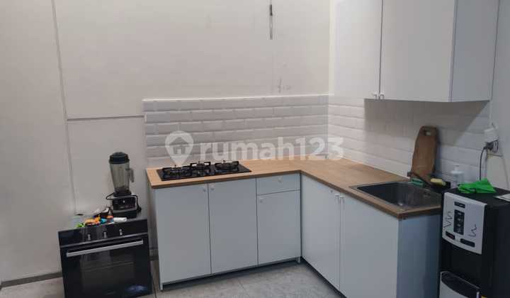 Jual Rumah Puri 11 Heritage 3 Lantai Karang Tengah Tangerang 1