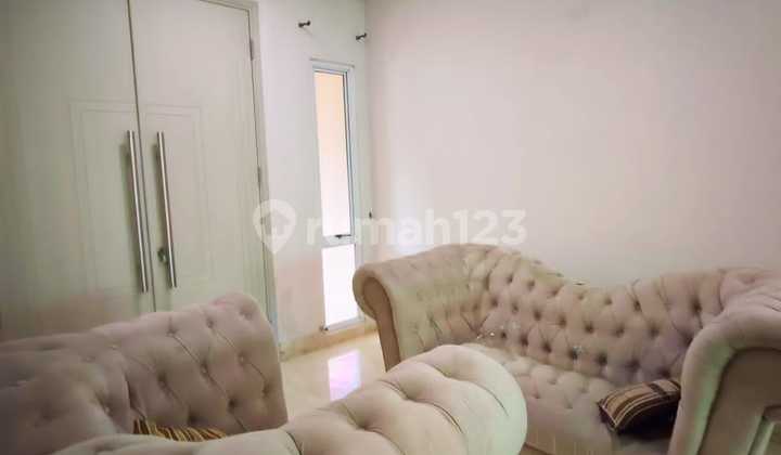 Luxury House for Rent De Park BSD Fully Furnished Tangerang Luxury House for Rent De Park BSD Fully Furnished Tangerang