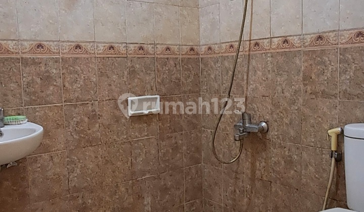 Sewa Rumah Cluster Monaco Village Gading Serpong Tangerang 2