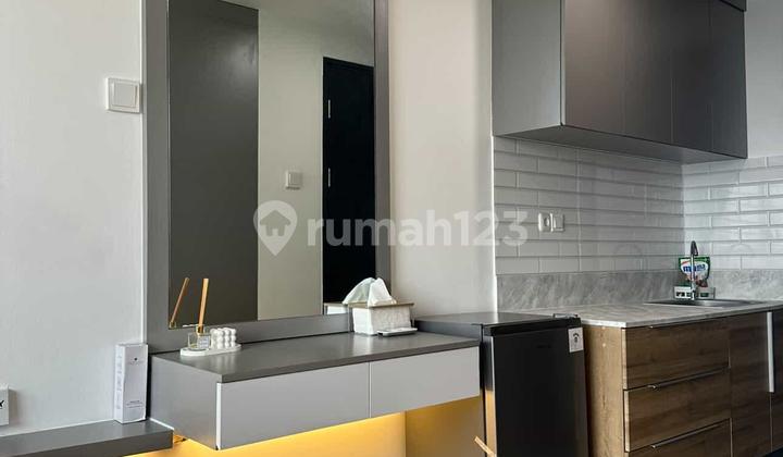 Sewa Apartemen Collins Studio Full Furnished Dekat Binus 2