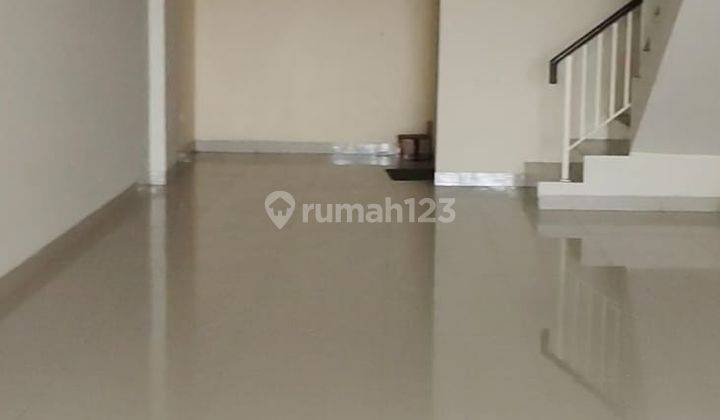 Sewa Ruko Greenlake City Boulevard Tangerang Pinggir Jalan 1