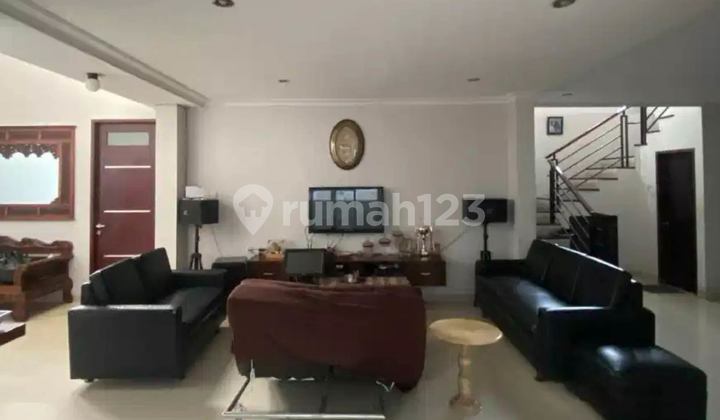 For Sale Two-Story Hook House in Cimanggis at the Lowest Price