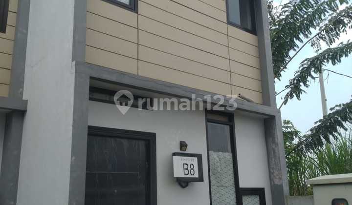 2-Story Ready-to-Live House in M House Araya Housing, Malang 2-Story Ready-to-Live House in M House Araya Housing, Malang