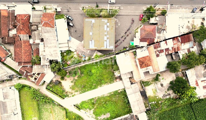 Cocok utk Usaha, Kost, Homestay, maupun Hunian. Tanah dekat UGM, UII, Ringroad Utara. Akses Aspal dekat dg Segala Fasilitas Umum, Legalistas SHM Pekarangan, Siap bangun.