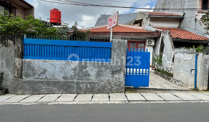 House on Jl. Kubis, 50M to MRT Station Blok A