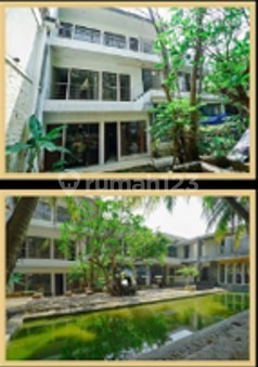 Luxury 2-Storey House with a Land Area of 1493 M2 in the North Kemang Area, South Jakarta 2