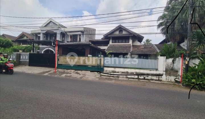 Rumah 2 Lantai di Bintaro Jaya Jakarta Selatan Luas Tanah 381 M2