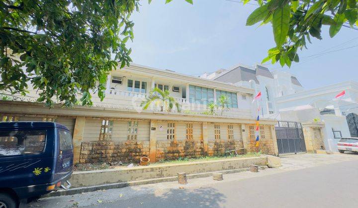 Aset lelang - Rumah besar dengan luas tanah 920 m2 di Jl. BDN 1 Cilandak, Jakarta Selatan 1
