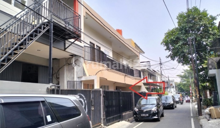 House for Employee Boarding in Petojo Gambir 2