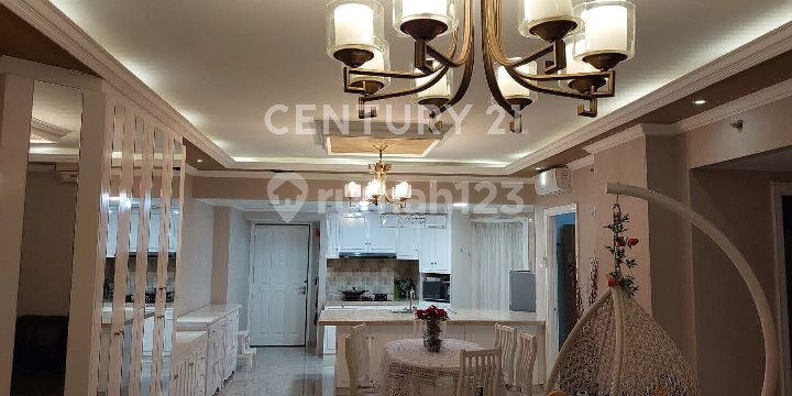 Menara Matahari, 108th Floor, 3+2 Rooms, Fully Furnished, Cheap 1.2 Billion