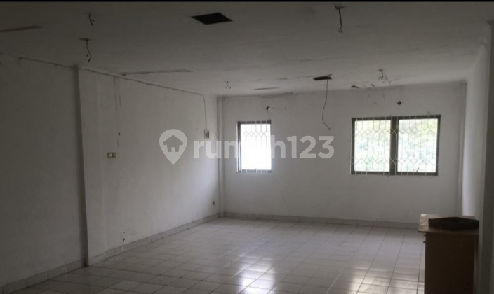 Disewa Ruko Sektor IV BSD Boulevard Tangerang Disewa Ruko Sektor IV BSD Boulevard Tangerang