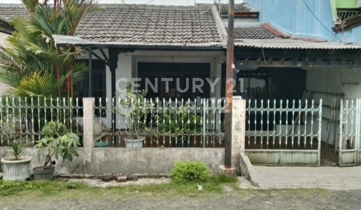 For Quick Sale: Ready-to-Occupy 2-Story House in Cimone Permai 2