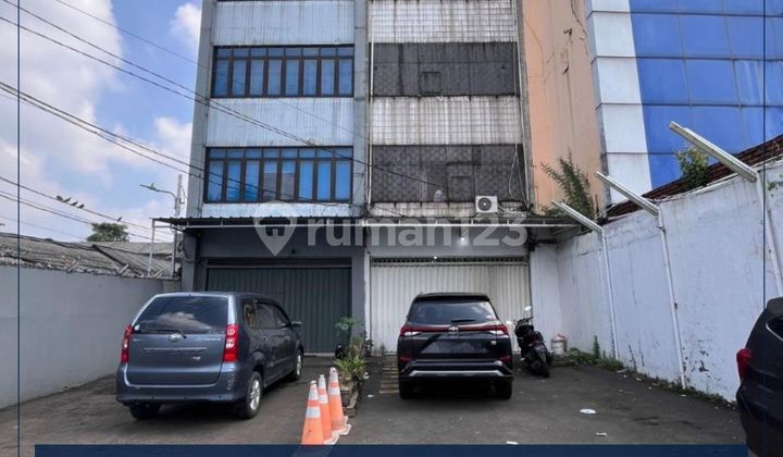 Dijual Cepat Ruko Bentuk L Strategis Siap Usaha KS Tubun Petamburan Jakarta Barat