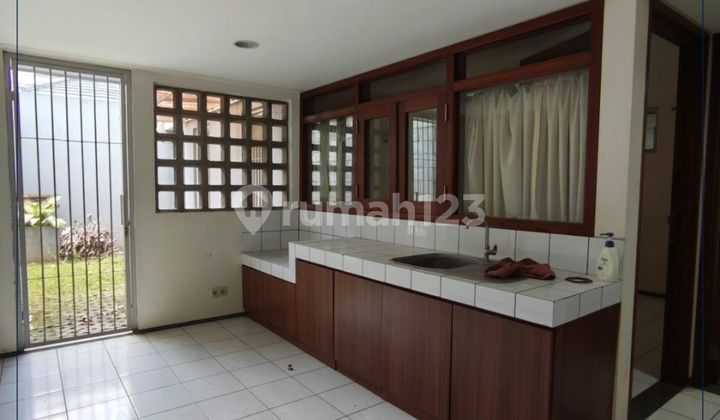 For Rent Nice House With Swimming Pool Kebayoran Baru South Jakarta 2