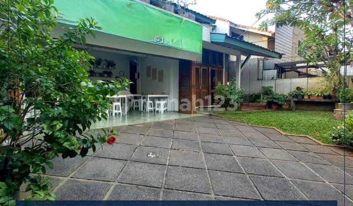 Rumah Asri Bisa u/ Tempat Usaha Dipinggir Jalan Besar Puri Indah Rumah Asri Bisa u/ Tempat Usaha Dipinggir Jalan Besar Puri Indah