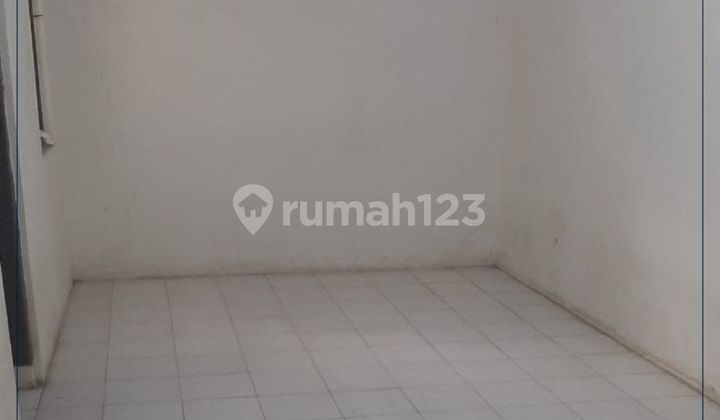 1-Story Move-In Ready House in Bendungan Hilir, Central Jakarta 1-Story Move-In Ready House in Bendungan Hilir, Central Jakarta