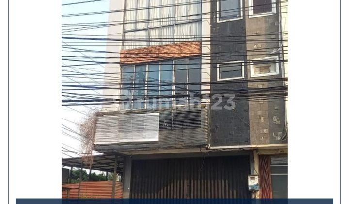 3.5-Story Shop House in a Highly Strategic Location, Pluit, North Jakarta
