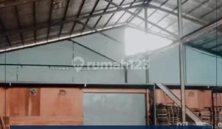 Gudang Lebar Muka 40 Meter Lokasi Strategis Cigondewah Bandung
