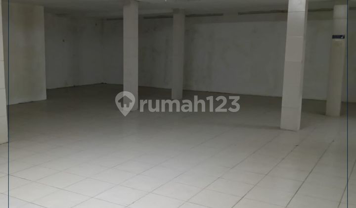 For Quick Sale: Attached Shophouse Corner at Premium Location Kebon Sirih, Central Jakarta 2