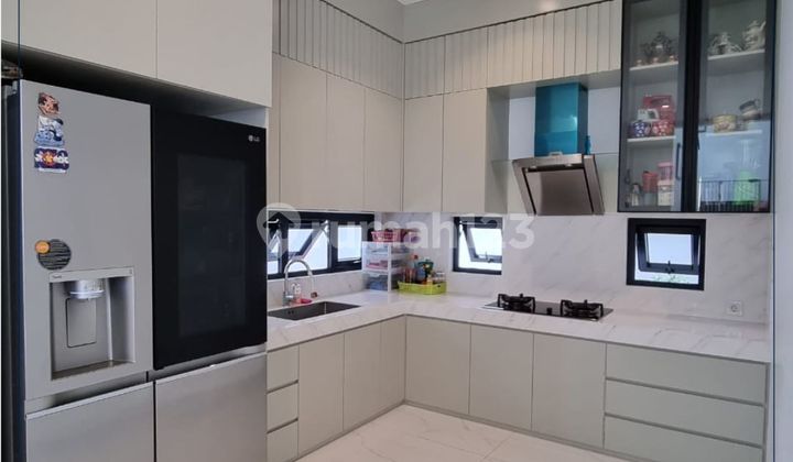 Rumah Bagus 2 Lantai Siap Huni Furnished Cempaka Putih  2