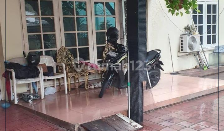Rumah Strategis Pinggir Jalan Kemanggisan Jakarta Barat 2