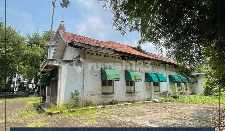 Bangunan Hitung Tanah Posisi Hook LT 2975 M2 Teuku Umar Jkt Pusat