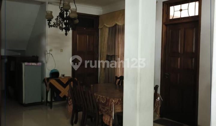 For Quick Sale Modern 2-Story House Ready to Occupy Senayan South Jakarta 2