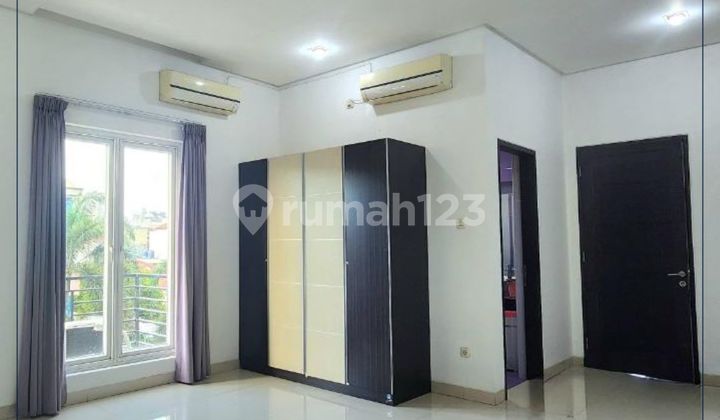 Ready-to-Occupy House Hook Position LT 316 M2 Sunter North Jakarta 2