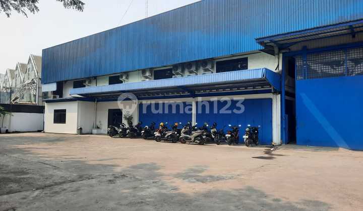 For Sale or Rent: Strategic Warehouse with Container Access in Sunter, North Jakarta